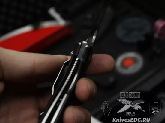 Нож складной Spyderco Tenacious C122GP c клинком из стали 8Cr13MoV, рукоять G10
