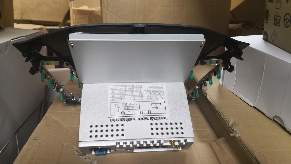 Установочный комплект для FORD Focus 2011+  KUBERG ZF-1003-Q6