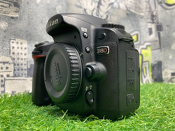 Nikon D80