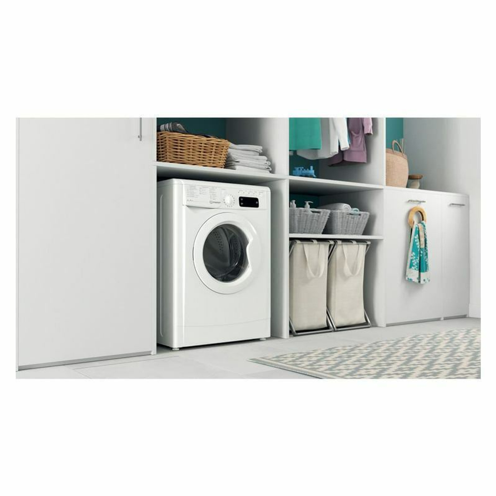 Стиральная машина Indesit IWSE 6105 B (CIS).L