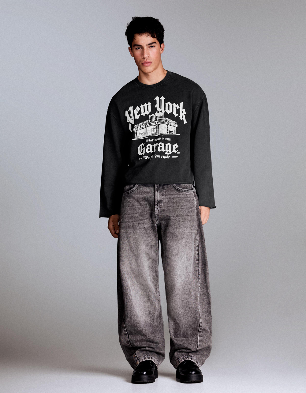 Мужской свитшот с круглым вырезом и принтом, арт. 3735/190 - BERSHKA