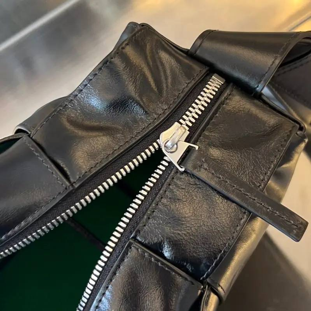 Сумка Bottega Veneta Arco