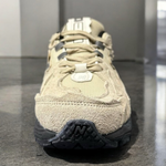New Balance 1906D • Bone