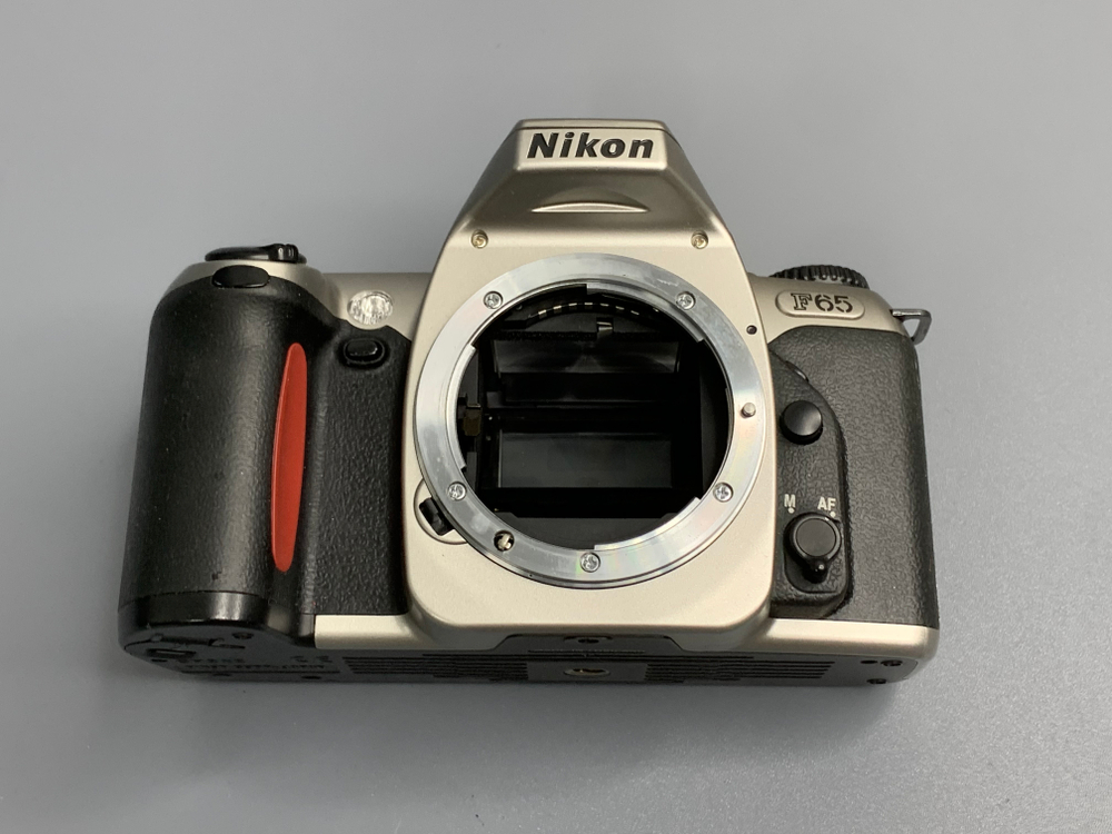 Nikon F65 kit 28-100mm 3.5-5.6G AF Nikkor