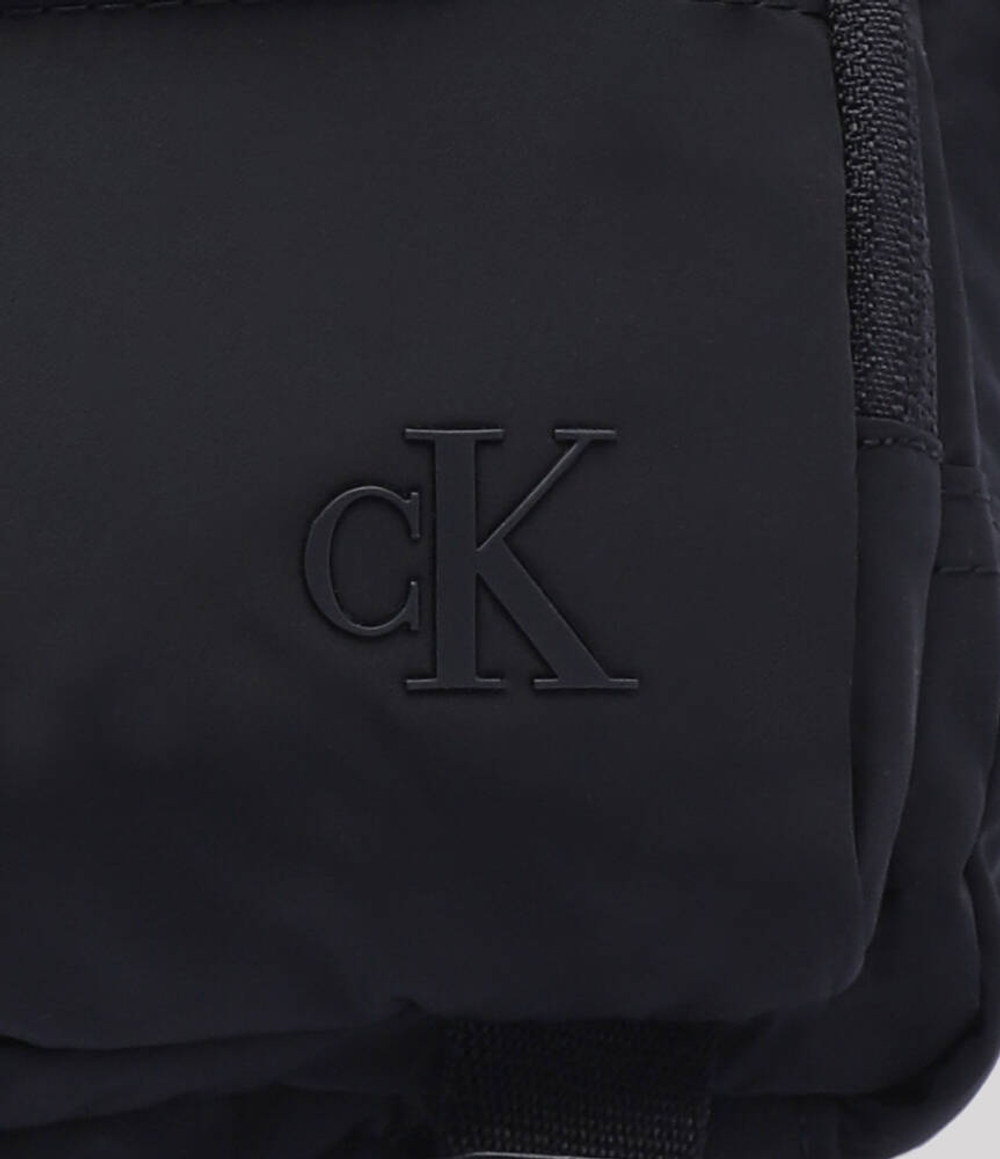 Сумка кросс-боди ULTRALIGHT U CAMERA BAG21 NY CALVIN KLEIN JEANS - черный(K50K511782)