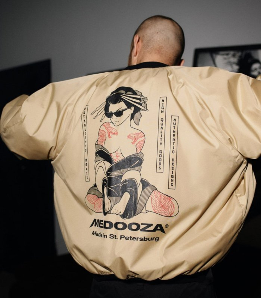 Бомбер MEDOOZA "Geisha II" Светло-бежевый