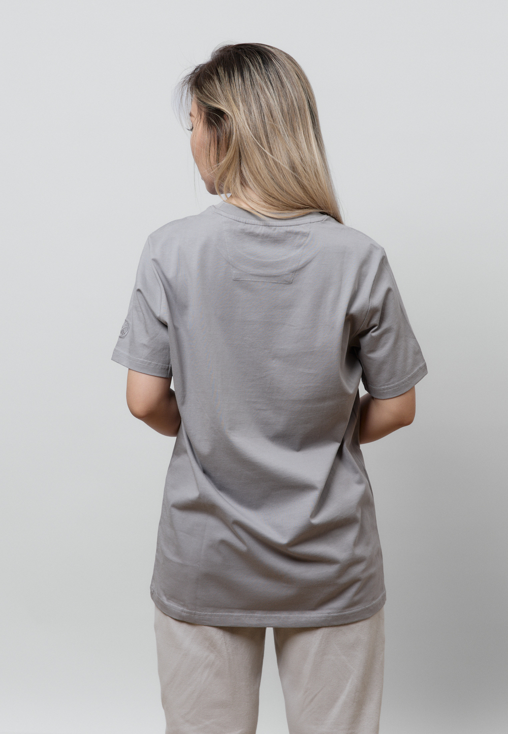 Футболка KOK BORI LIGHT GREY