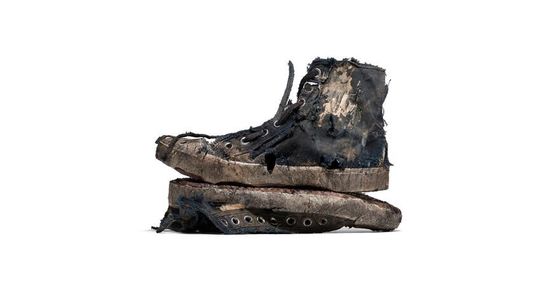 Balenciaga взялись за СТАРОЕ