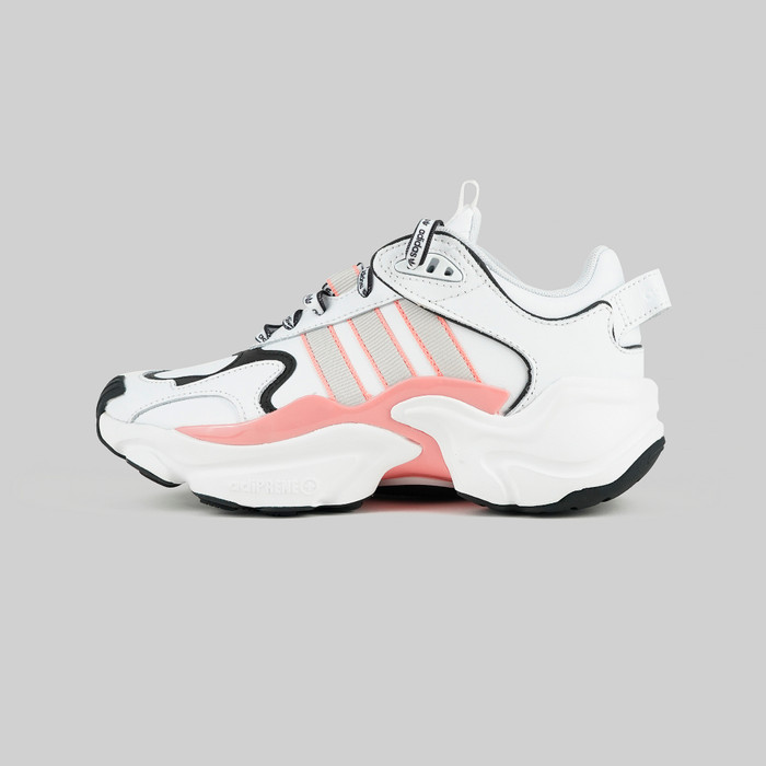 Кроссовки женские Adidas Originals Magmur Runner артикул:EG5435 - купить в магазине Дайс