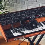 Sequential Prophet-5 v4
