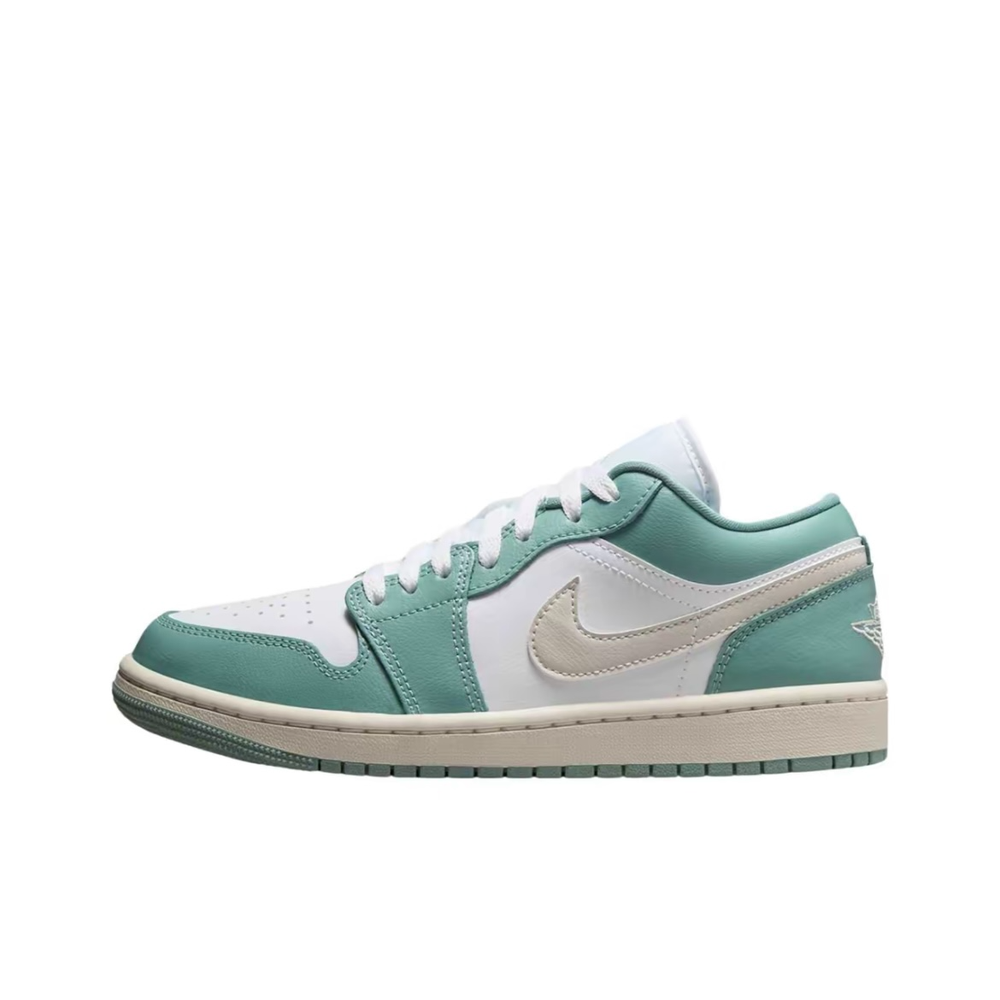 alt="Air Jordan 1 Low White Cannon DC0774-138 белые с персиковым вид сбоку на белом фоне"