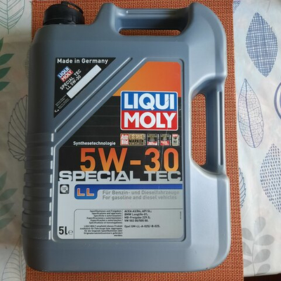 Масло моторное LIQUI MOLY Leichtlauf Special LL 5W-30 синтетическое 5 л  8055 / 1193 / 2448