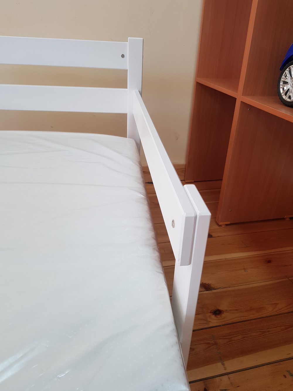 Кровать подростковая "Софа 2" 160*80 см без покраски 2 борта, (Pirogova wood)