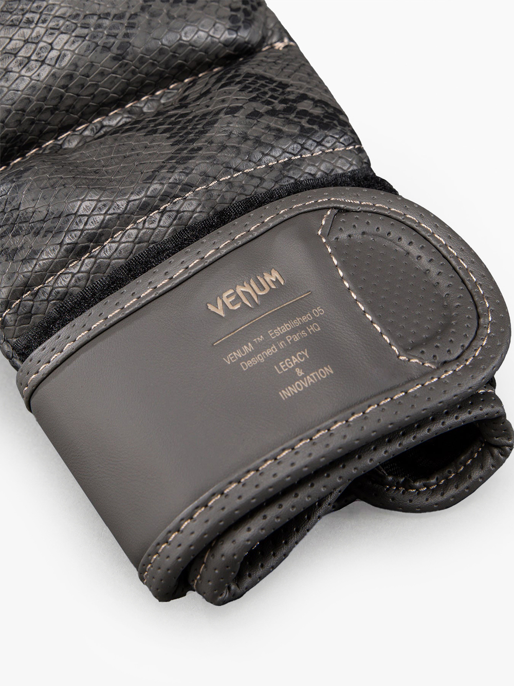 Перчатки ММА Venum Impact Evo Scales Dark Grey