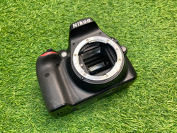 Nikon D3300 Kit 18-55mm VR II 12.600 кадров