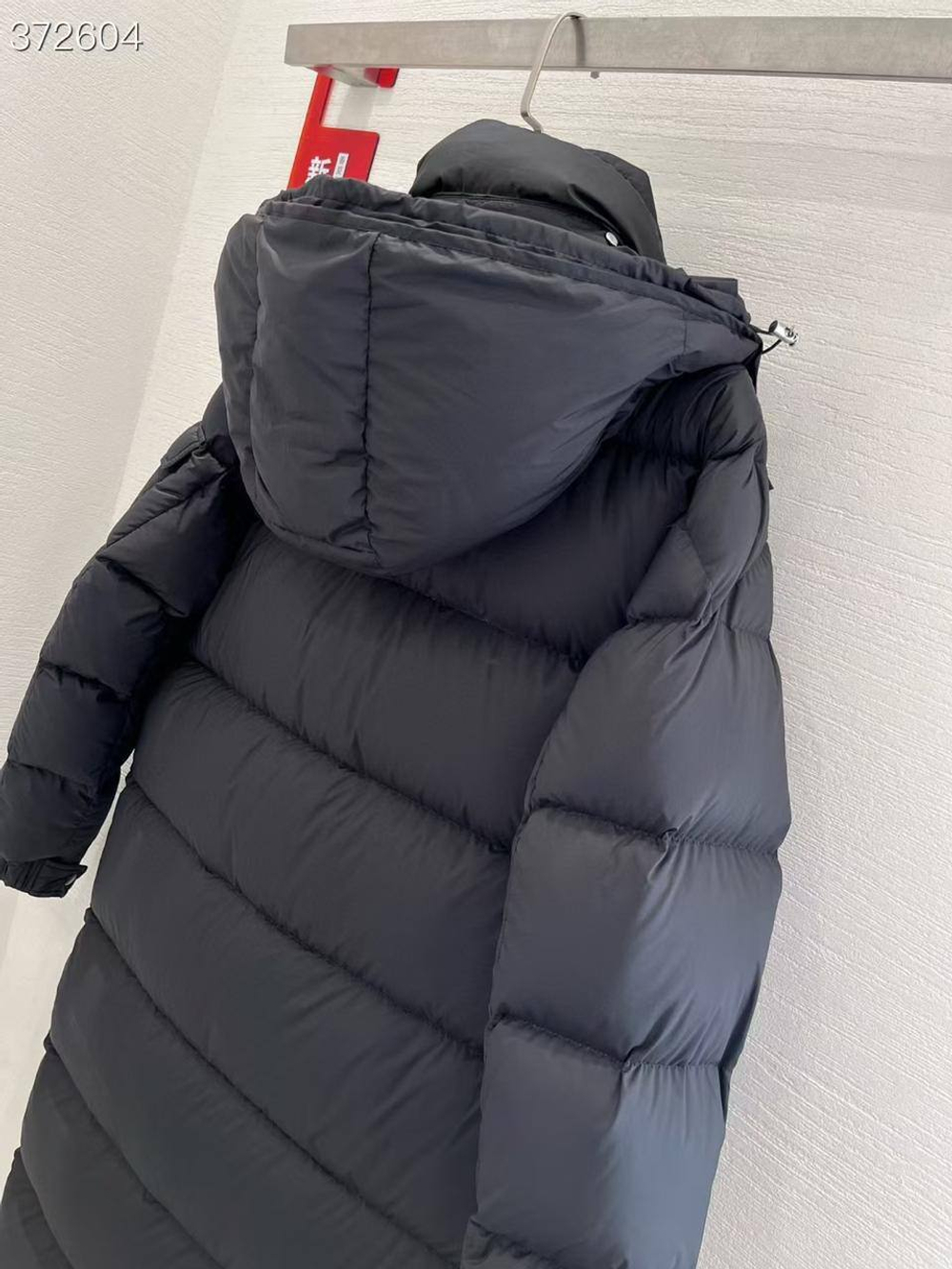Пуховик Moncler