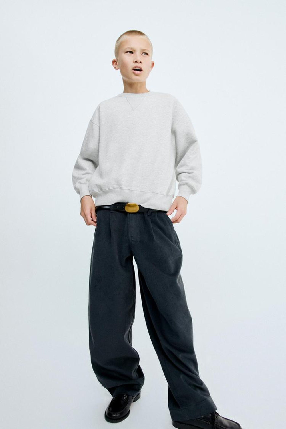 ZARA STORIESZ — ОДНОТОННАЯ ТОЛСТОВКА СРЕДНЕЙ ПЛОТНОСТИ, СЕРЫЙ МЕЛАНЖ