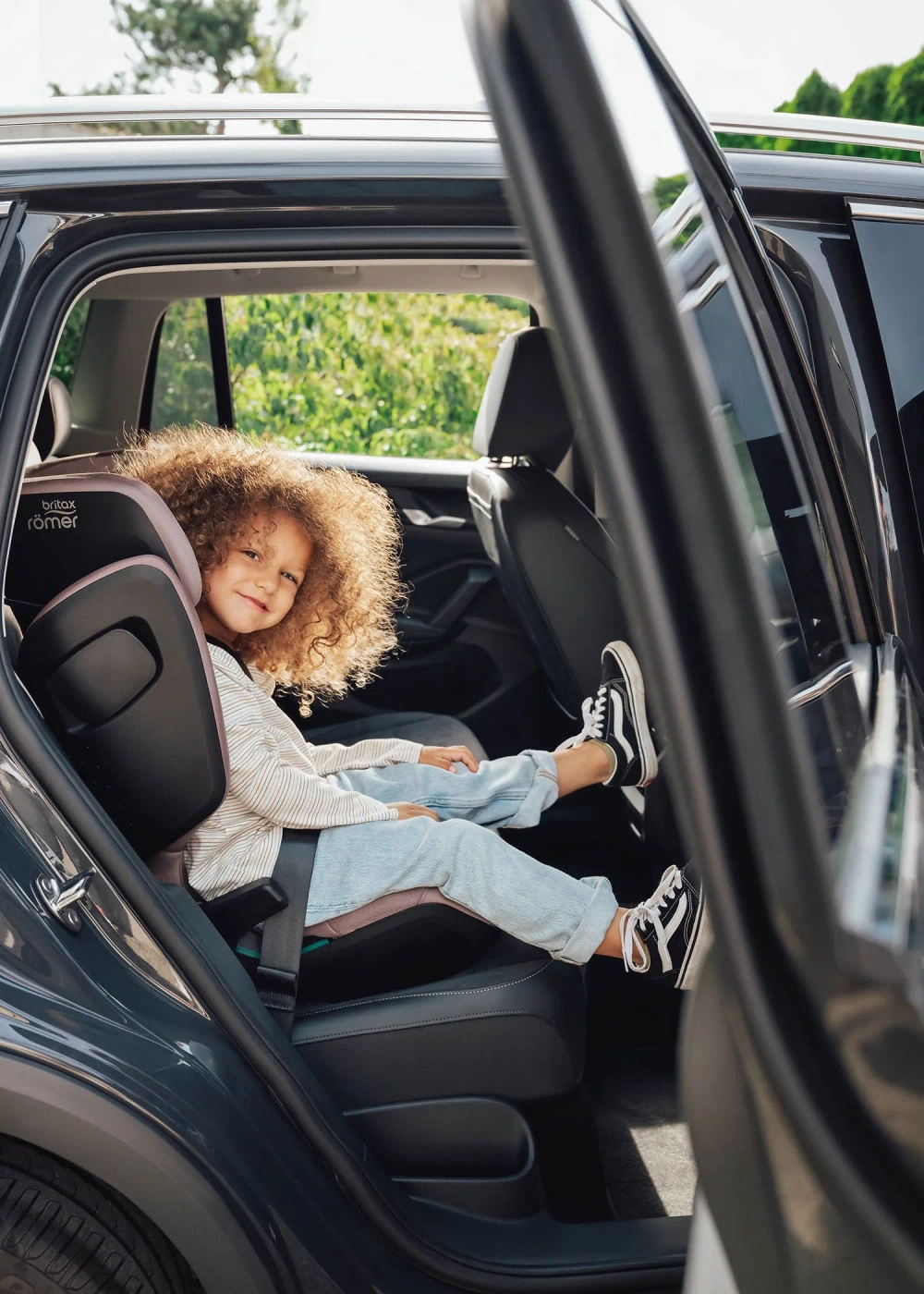 Автокресло 2/3 Britax Roemer KIDFIX PRO M i-SIZE Style Dusty Rose, от 3,5 до 12 лет, 15-36 кг (100 - 150 см), isofix, розовый