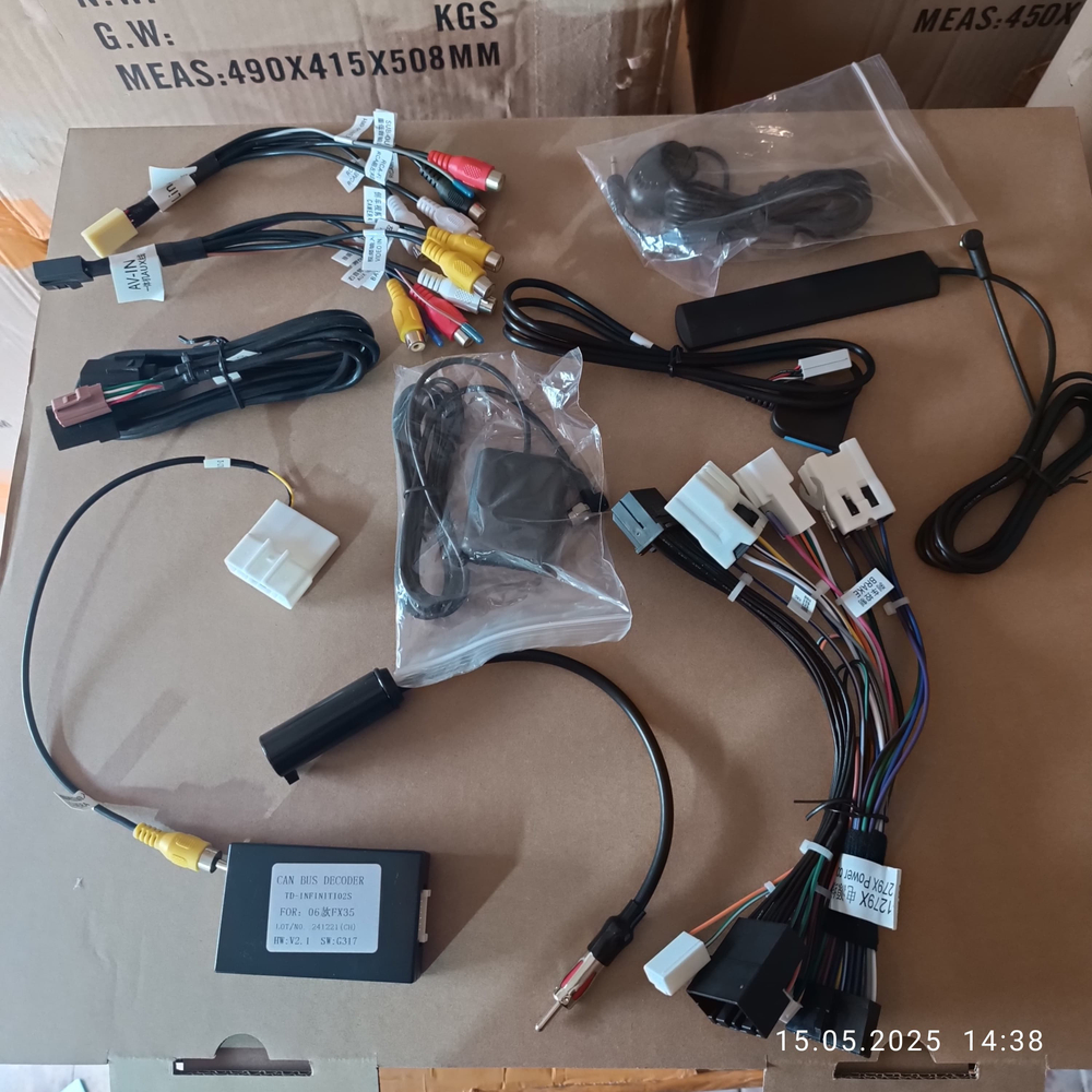 Установочный комплект для INFINITY FX35/FX45 2007-2009  KUBERG ZF-1279-GE