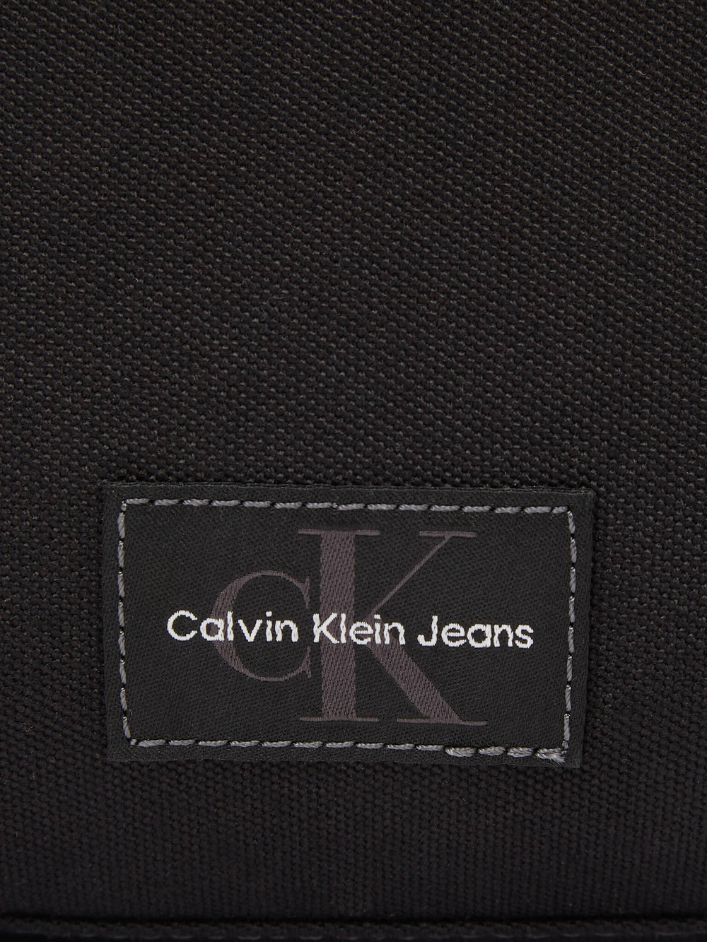 Сумка кросс-боди ESSENTIALS CALVIN KLEIN JEANS - черный(K50K512571)