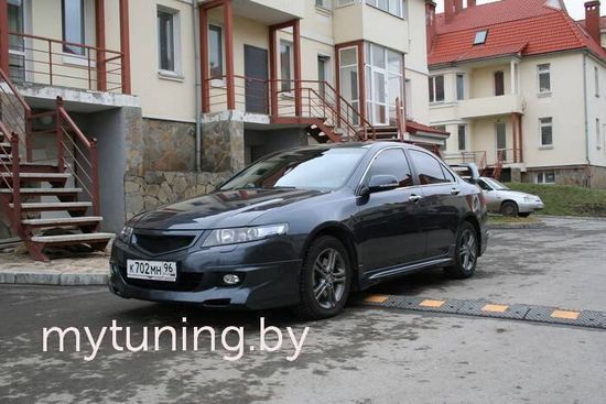 Накладки на пороги Mugen V.2 для Honda Accord 7