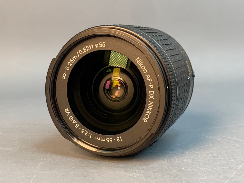 Nikon D3400 Kit AF-P DX 18-55mm G VR 4900 кадров