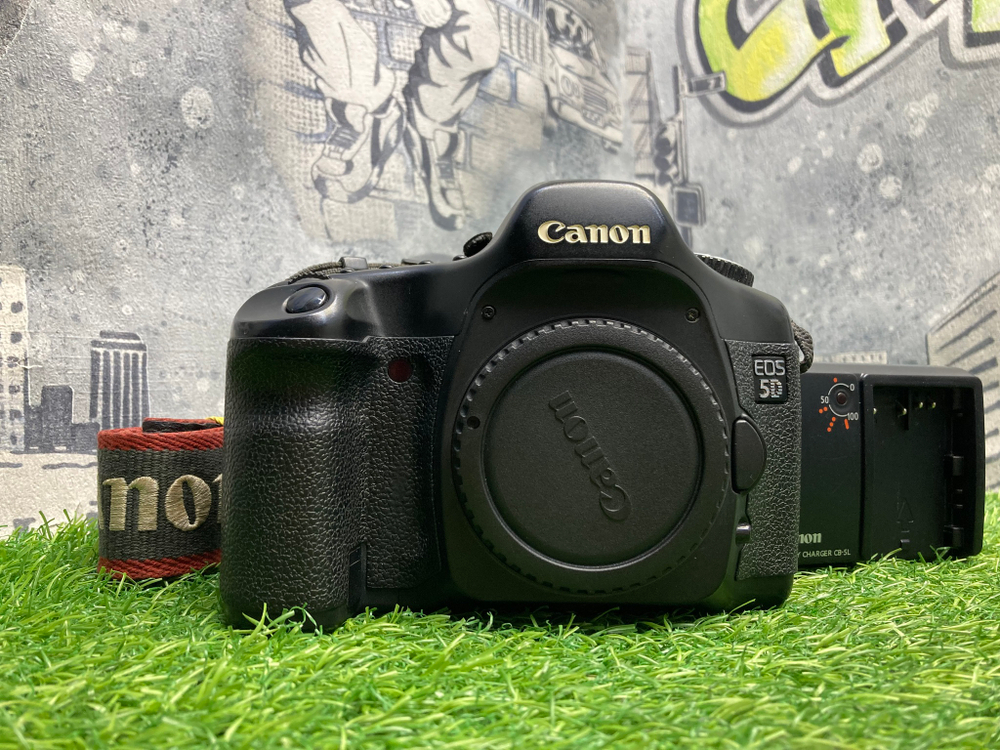 Canon EOS 5D