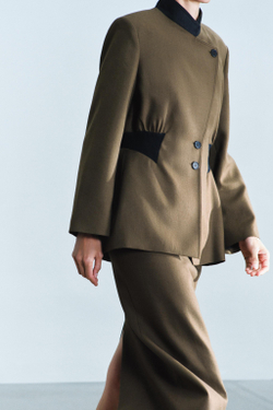 ZARA ПРИТАЛЕННАЯ КУРТКА ИЗ 100% ШЕРСТИ — ZW COLLECTION, ПЫЛЬНЫЙ ХАКИ