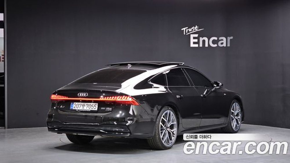 Audi A7 55 TFSI Quattro Premium — 2025