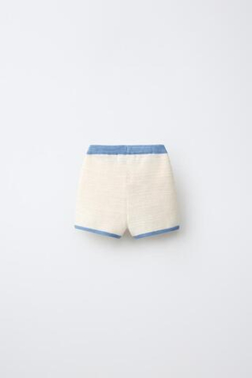 ZARA ТРИКОТАЖНЫЕ ШОРТЫ-БЕРМУДЫ С КОНТРАСТНЫМИ ДЕТАЛЯМИ, ЭКРЮ