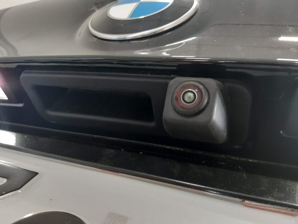 Установка камера заднего вида BMW F и G-серий