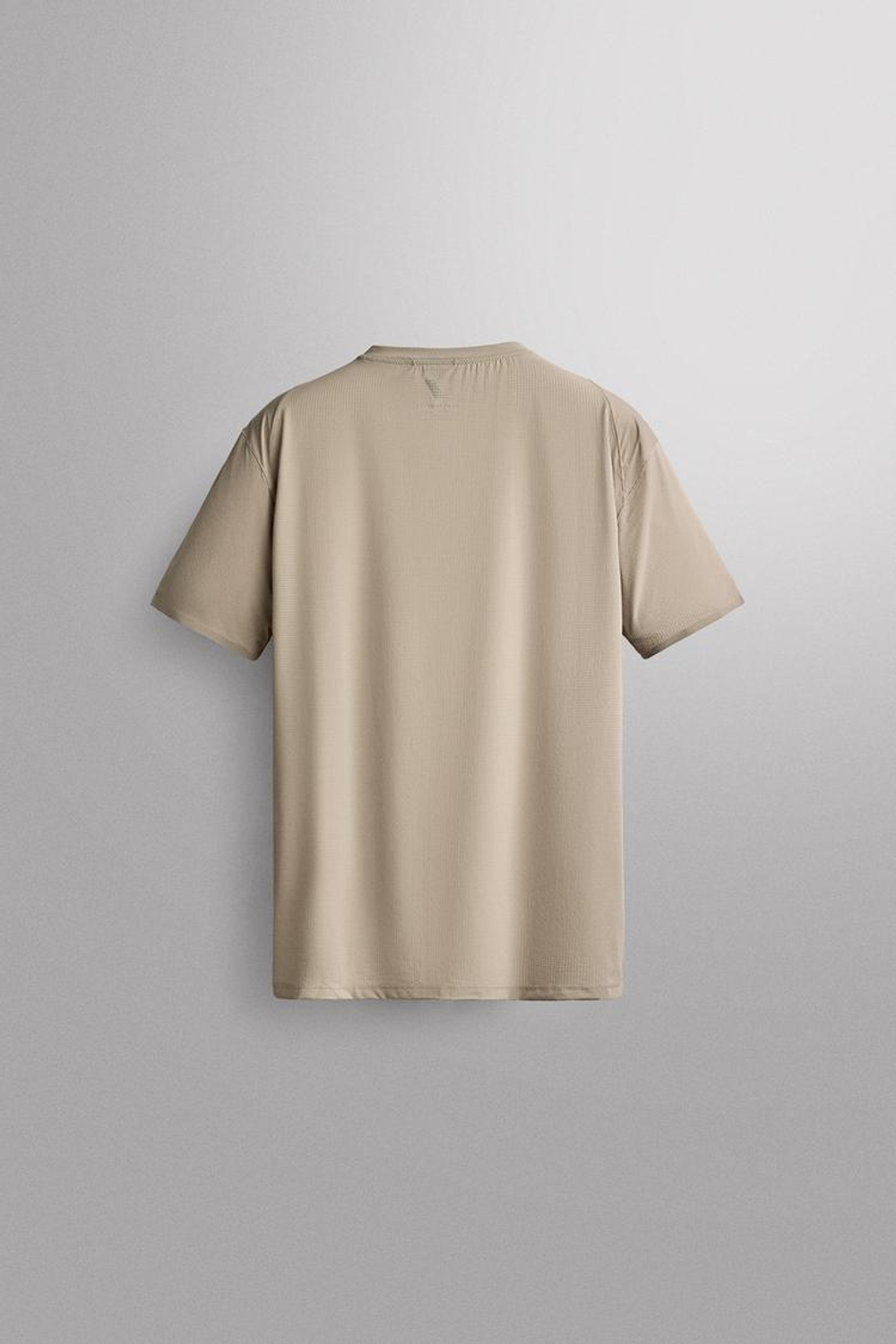 ZARA ТЕХНИЧЕСКАЯ ФУТБОЛКА С РЕЛЬЕФНОЙ ТЕКСТУРОЙ, БЕЖЕВЫЙ
