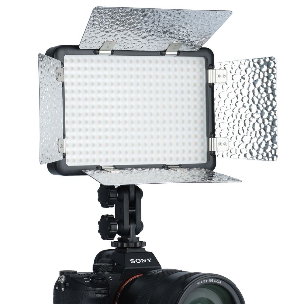 Светодиодный осветитель Godox LF308D