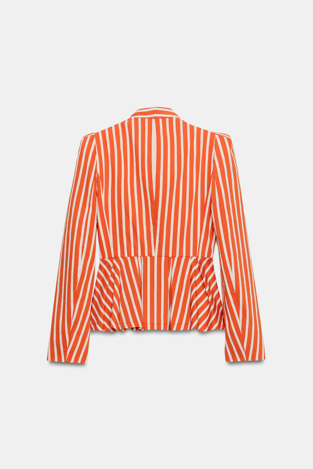 ПРИТАЛЕННЫЙ БЛЕЙЗЕР В ПОЛОСКУ — ZARA