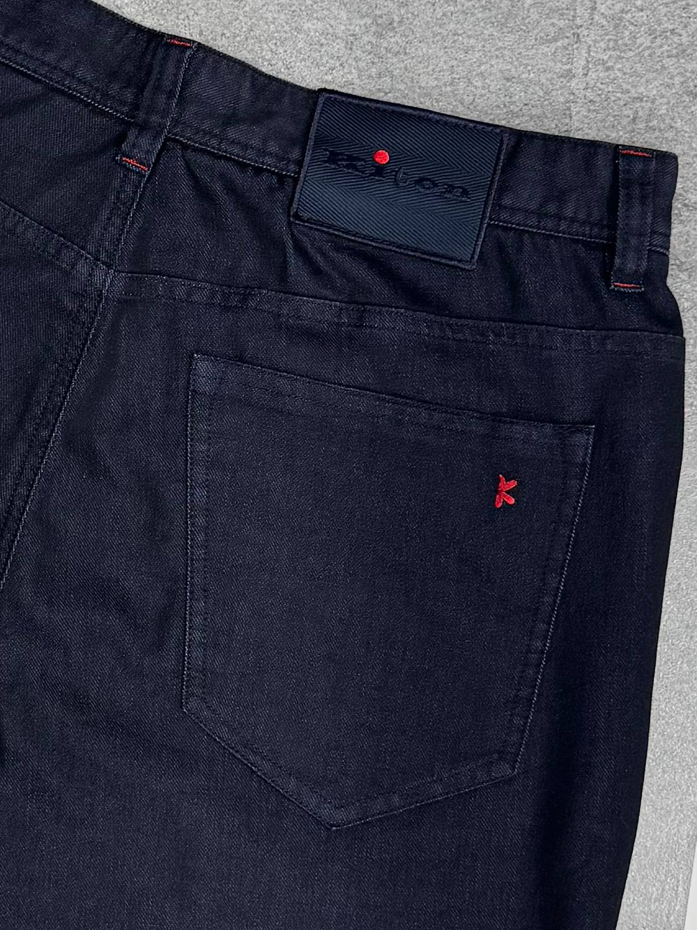 Джинсы Kiton