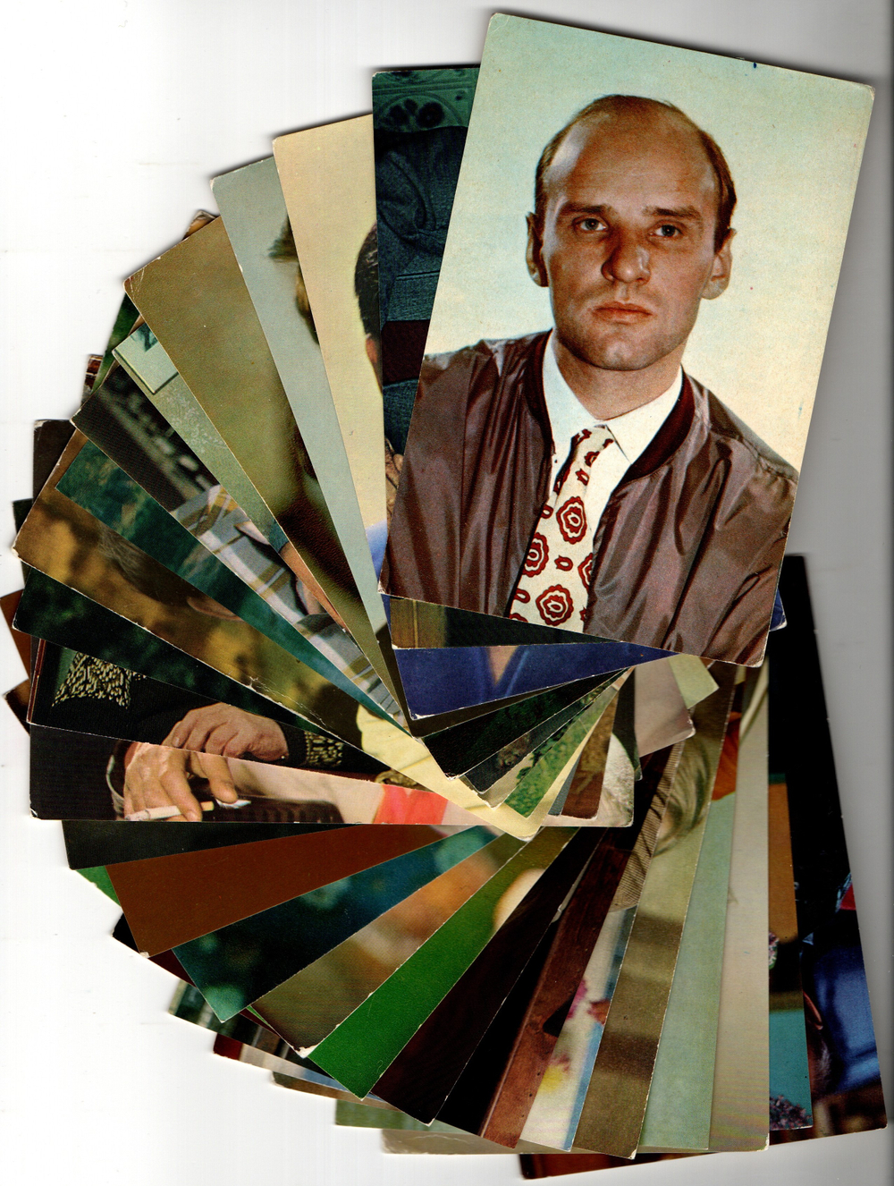 №73 Открытки Артисты и актёры СССР 1970–1980-е г. 25 штук. Цветные, чистые, без повторов