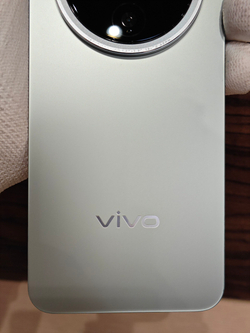 Задняя крышка OРИГИНAЛ для VIVO X200 PRO mini (V2419A) - задняя стеклянная панель. Цвет: Белый / White