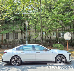 BMW i7 xDrive 60 M sport — 2023
