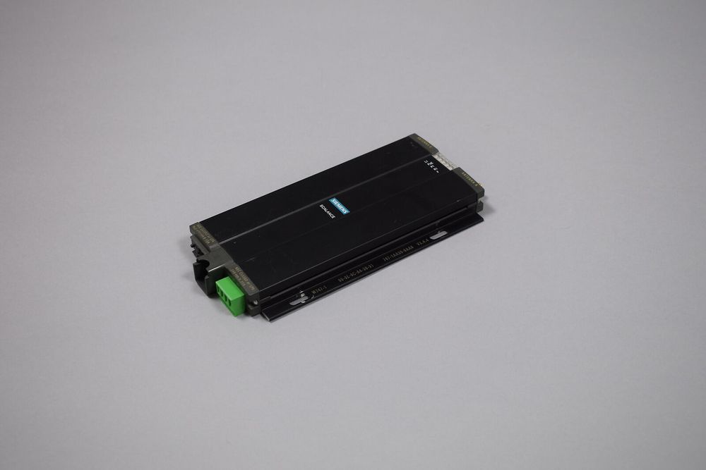 SIEMENS 6GK5747-1AA30-6AA0 SIEMENS 6GK5747-1AA30-6AA0