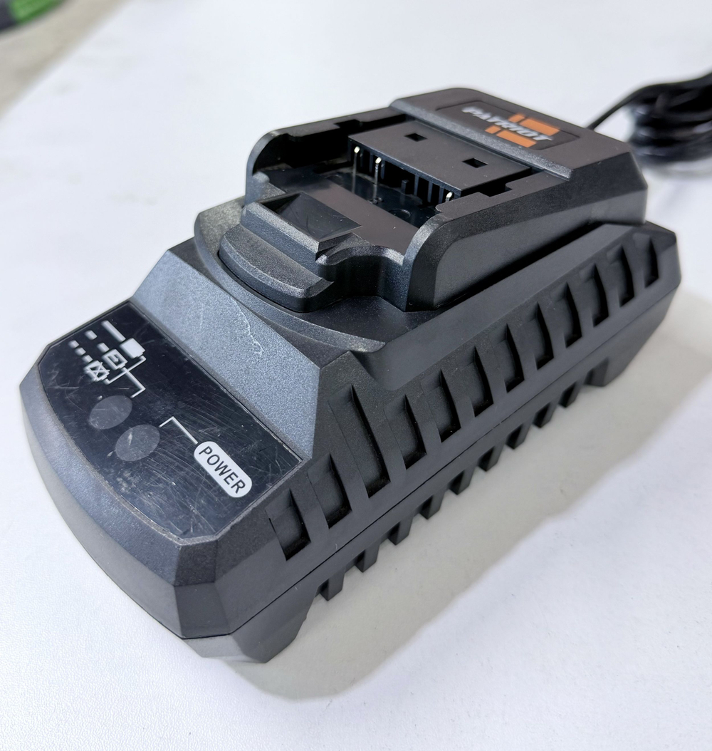 Зарядное устройство PATRIOT BR180h/ BR140h Ni-Cd 10.8-18V 1,5А