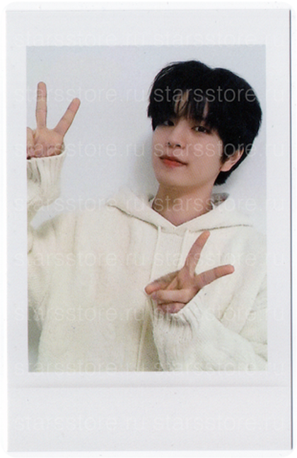 Полароид Seungmin Stray Kids 2024 Season's Greeting (Apple Music)