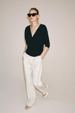 ХЛОПКОВАЯ ФУТБОЛКА С ВОРОТНИКОМ НА ПУГОВИЦАХ — ZARA