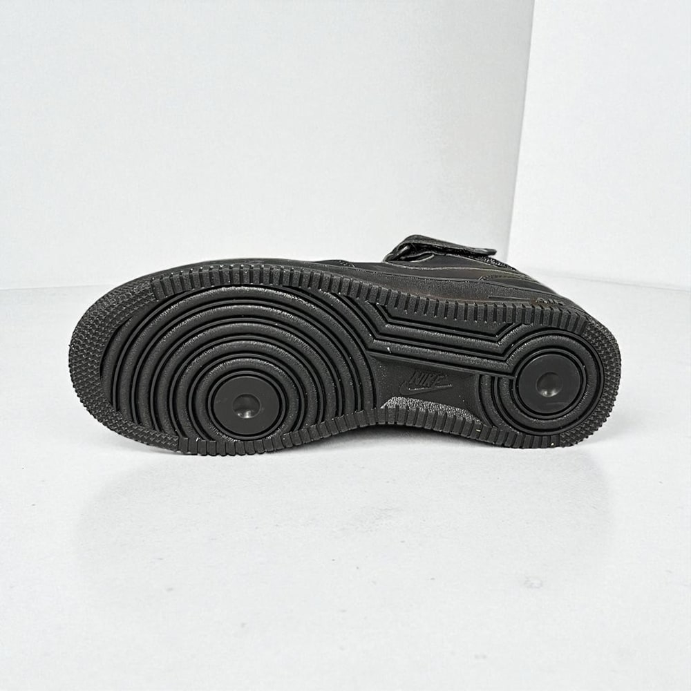 Nike Air Force Mid • Total Black