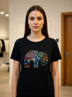 Футболка со стразами