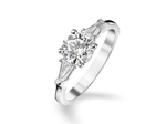 Помолвочное кольцо с бриллиантом 1.0 ct и багетами