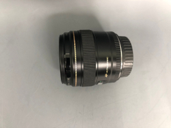 Canon EF 85mm 1.8