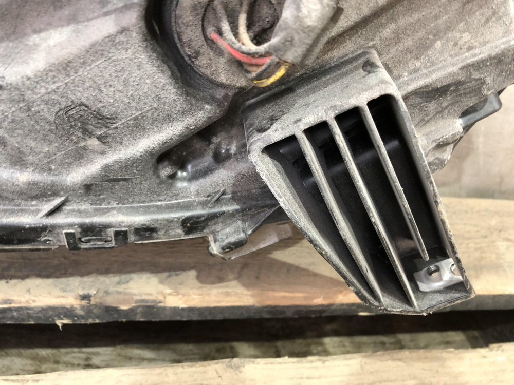 Фара правая Mitsubishi Outlander 3 15-21 Б/У Оригинал ECM92122A20