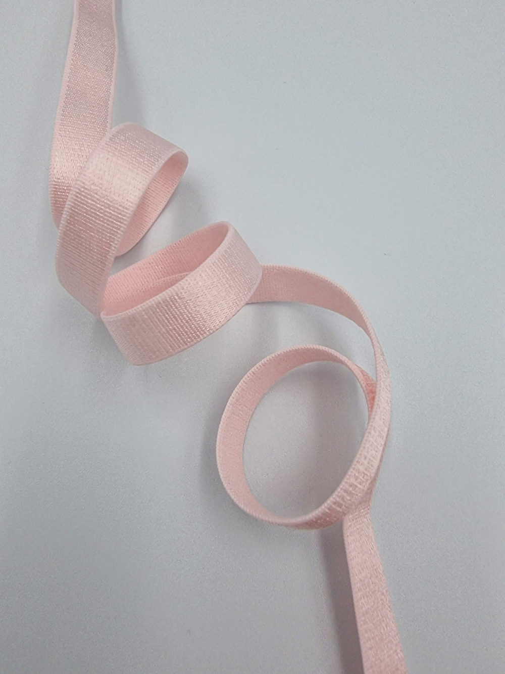 Бретель светло-розовая 10 мм (Pantone 12-1706 TPG)
