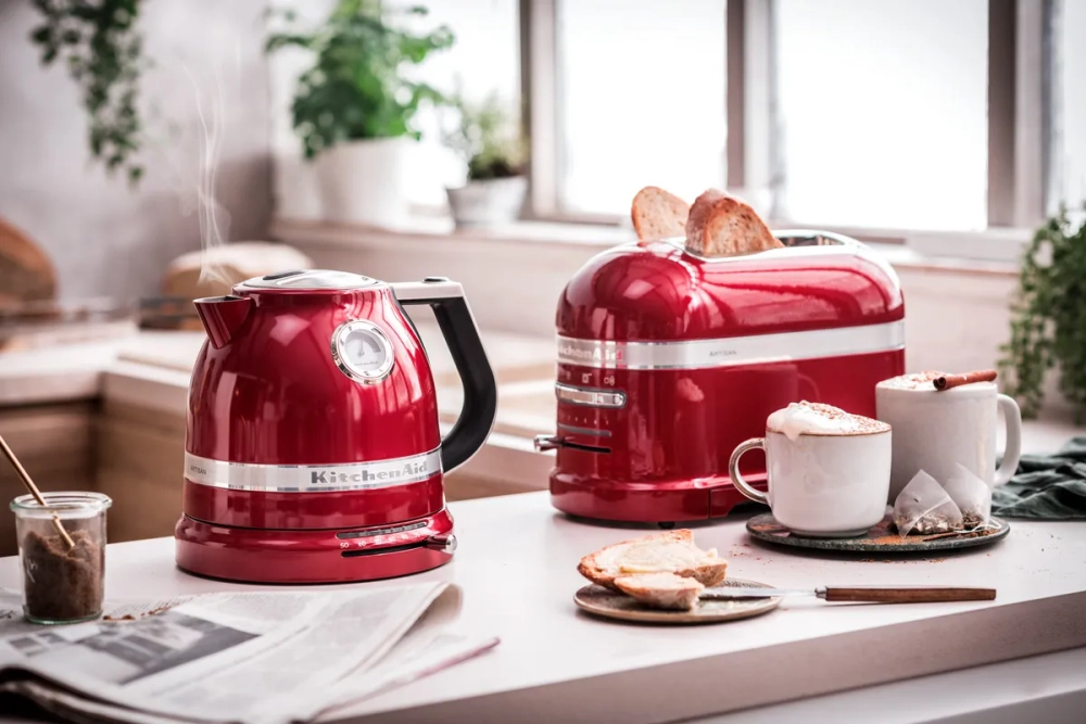 KitchenAid Электрический чайник Artisan 1,5 л карамельно-красный EAN 5413184151119