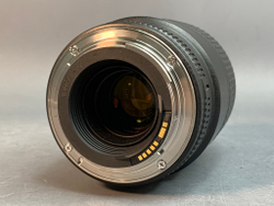 Canon EF 100mm 2.8 USM